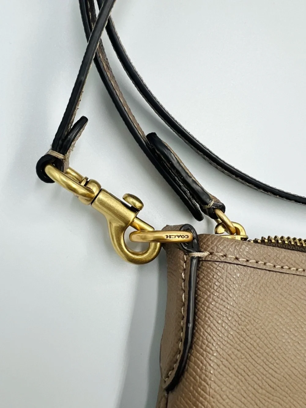 Coach Kitt Messenger Crossbody Bag EUC